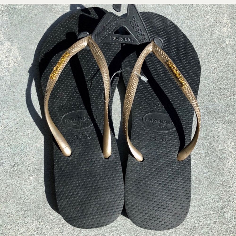 🎉Black and gold havaianas sandals limited edition